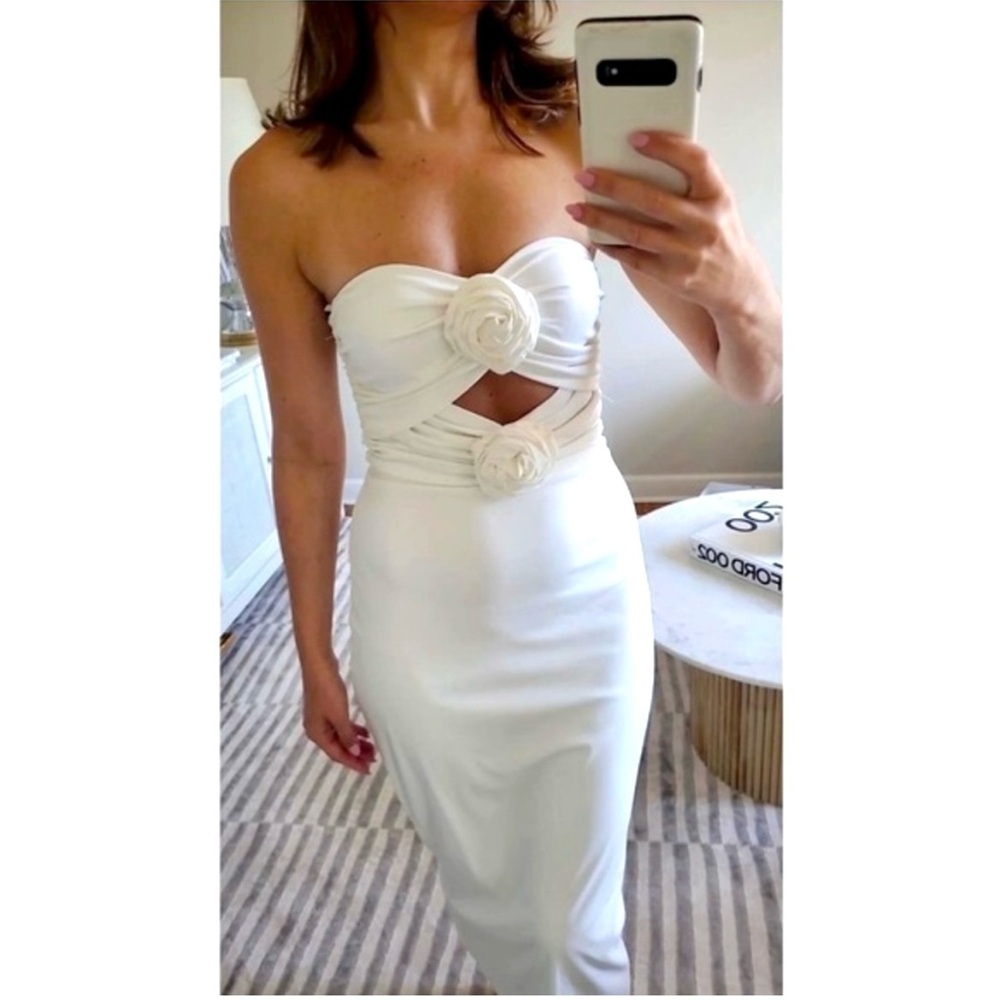 New Torn by Ronny Kobo Selena Rosette Strapless Ruched Bodycon Dress